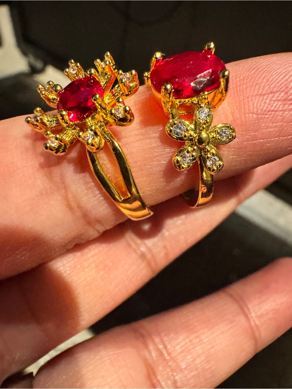 2 Rings Red Crystal Flower Rings - Women Jewelry - Picture 4 of 10